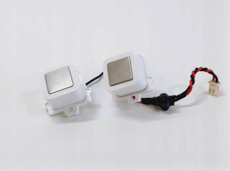 Styki ładowania do robota sprzątającego Dreame D10 Plus