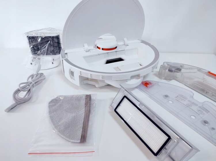 Robot sprzątający Roborock S5 Max z opcją mopowania biały odkurzacz