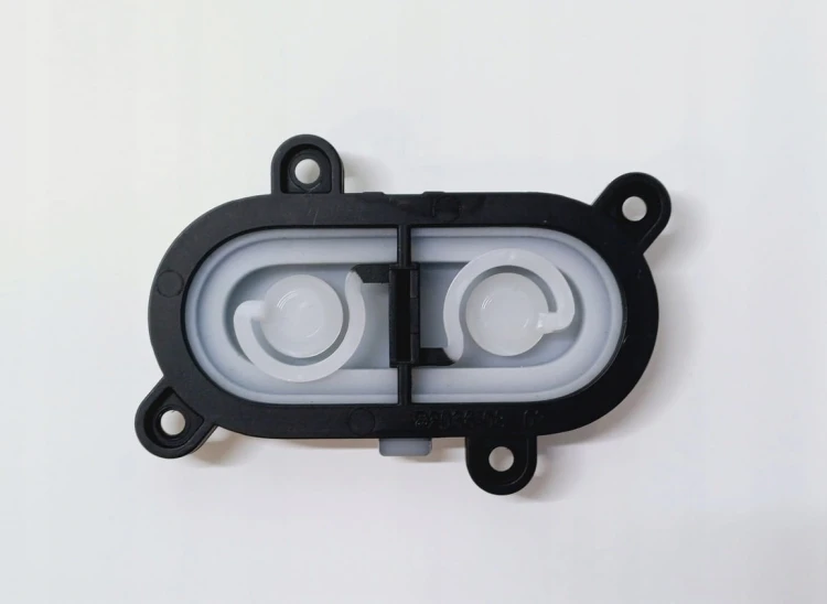 Przycisk włącznik uruchamiający robota sprzątającego Dreame D10 Plus